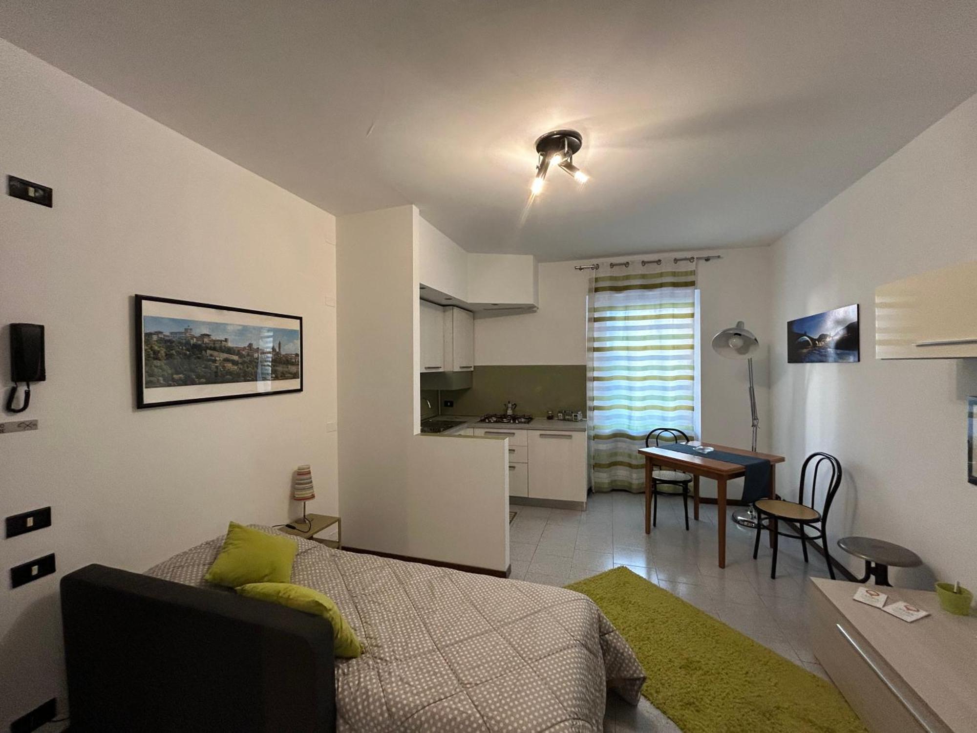 Comfort Accommodation Residence Бергамо Екстериор снимка